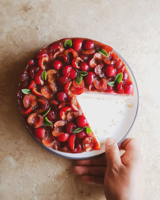 Cerezas y Queso Chacra