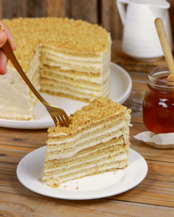 RECETA DESCARGABLE TORTA RUSA DE MIEL (PDF)